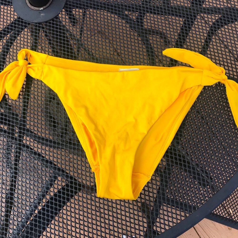Yellow Bikini Bottoms 💛